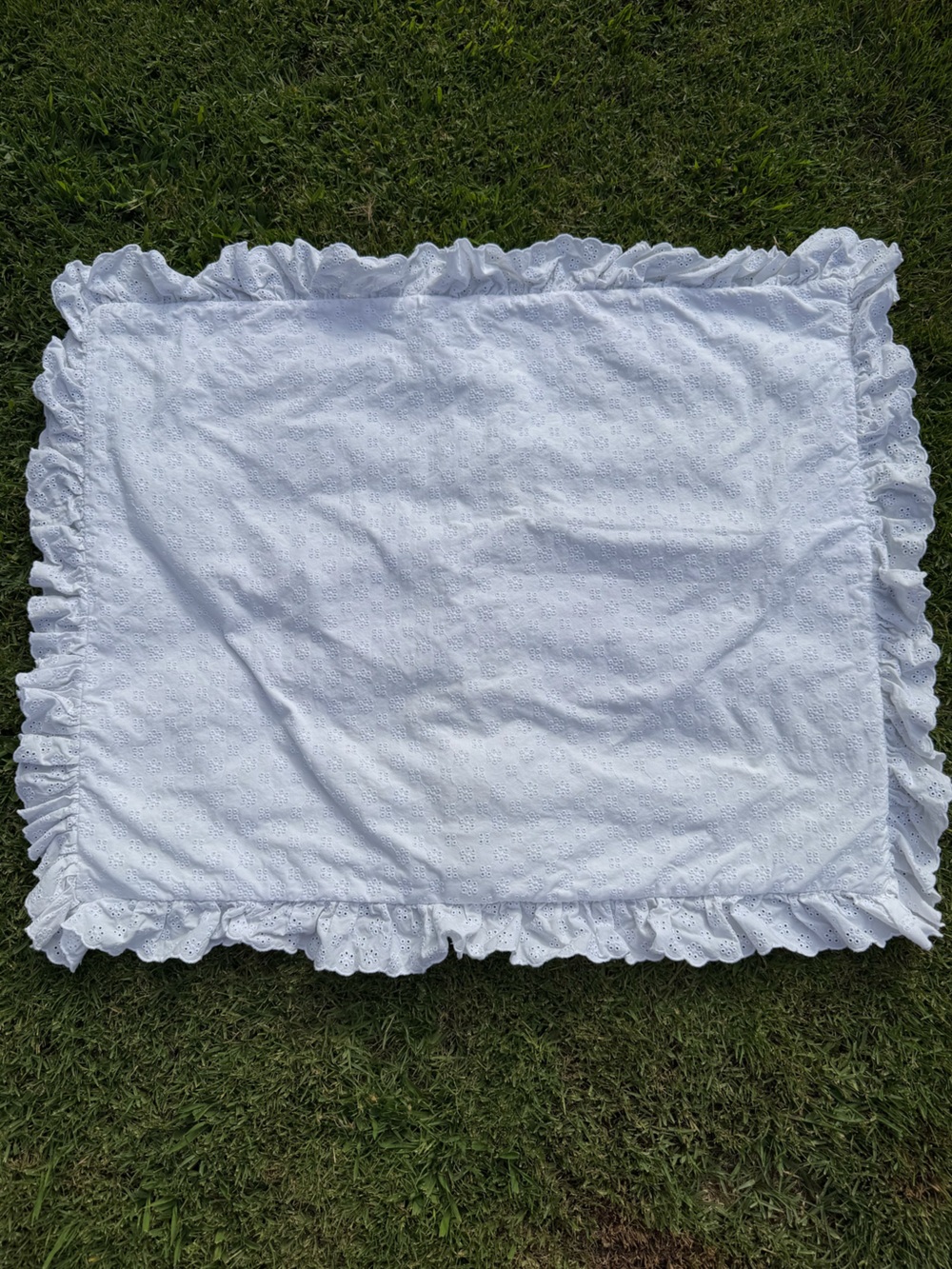 Lauren Ralph Lauren Cottage Hill White Eyelet Lace Ruffled Pillow Sham Standard
